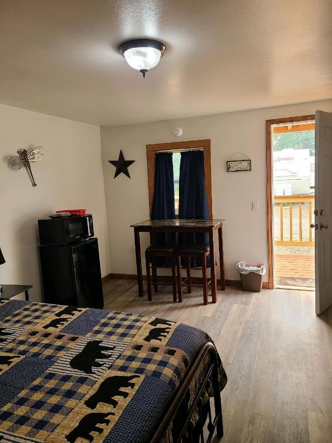 Eagle Rock Resort Naches Екстер'єр фото