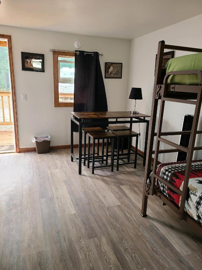 Eagle Rock Resort Naches Екстер'єр фото